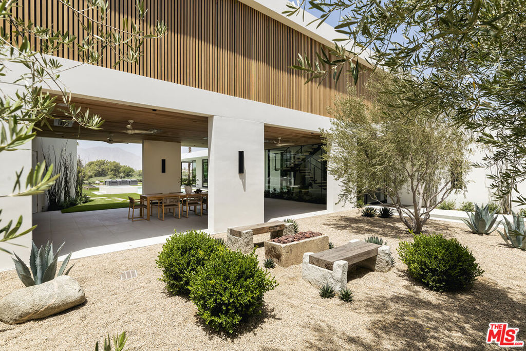 MLS #25613857 image #24