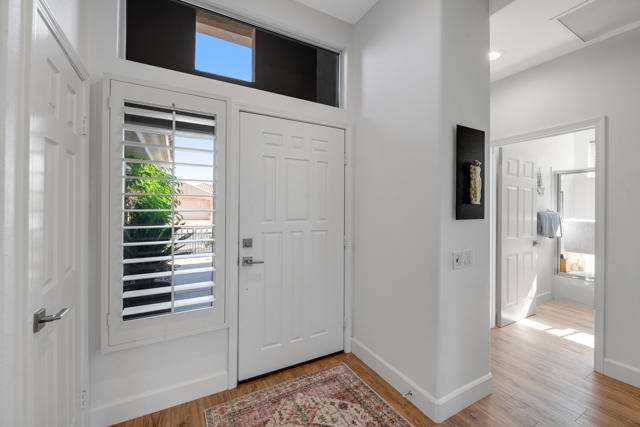 78829 Putting Green Drive, Palm Desert CA: https://media.crmls.org/mediaz/2351fbc9-bfc6-4607-bea4-c015c18ecd9c.jpg