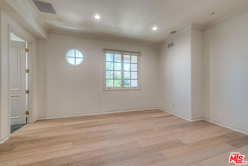 MLS #26861505 image #33