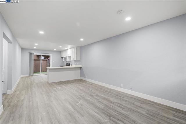 27070 Manon Ave, Hayward CA: https://media.crmls.org/mediaz/23523a4d-26f9-43f6-b91e-519d1f006e1e.jpg