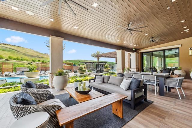 7259 Lembert Hills Dr, Dublin CA: https://media.crmls.org/mediaz/23523f6a-ec00-411a-8f00-fc5a44fe6ee5.jpg