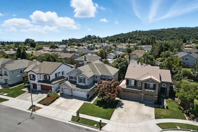 1480 Finch Lane, Gilroy CA: https://media.crmls.org/mediaz/2352a553-54e5-4977-ab51-0c48725a90c9.jpg