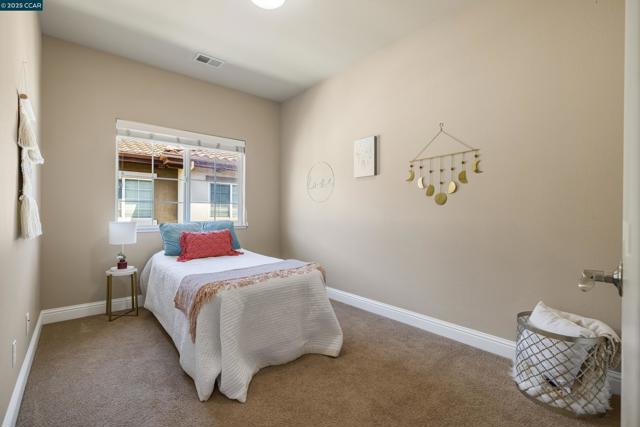 1121 Haven Street, Martinez CA: https://media.crmls.org/mediaz/2353c13c-688e-460e-9a90-6c00daa5fab2.jpg