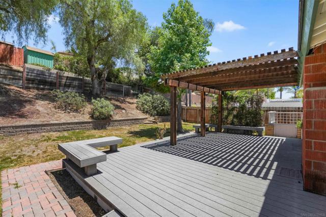 931 Rutgers Ave, Chula Vista CA: https://media.crmls.org/mediaz/2354c959-f5e2-4245-b077-7481be91932d.jpg