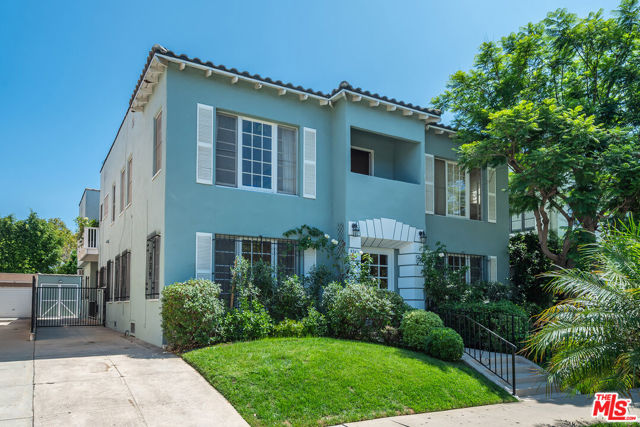 924 S Orange Grove Avenue, Los Angeles CA: https://media.crmls.org/mediaz/23568092-a740-460a-aad1-4af607eb43bb.jpg