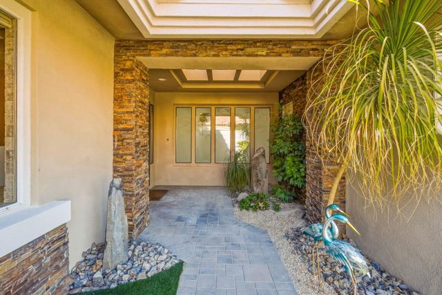 801 Deer Haven Circle, Palm Desert, CA 92211