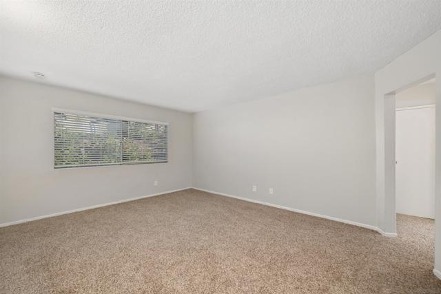 4204 06 Division St, San Diego CA: https://media.crmls.org/mediaz/23583536-3efd-440b-8da6-91dd18d776e6.jpg