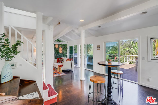 1180 FERNWOOD PACIFIC Drive photo 4
