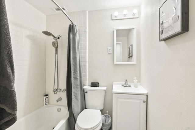 Detail Gallery Image 18 of 32 For 9452 Larrabee Ave, San Diego,  CA 92123 - 4 Beds | 3 Baths