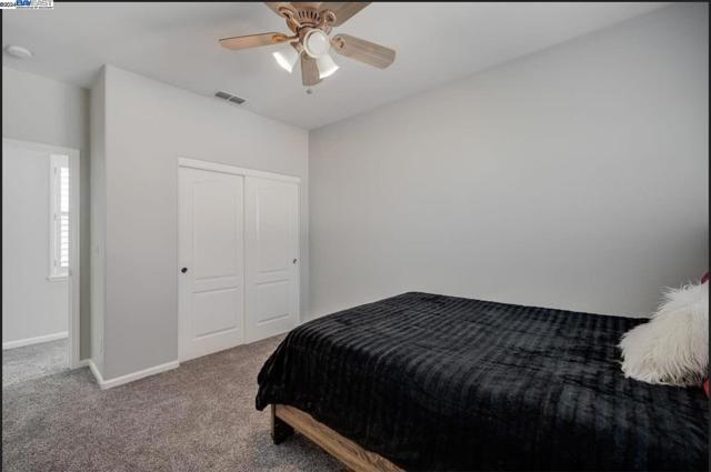 Image 32 of 45 For 871 Emily Ct