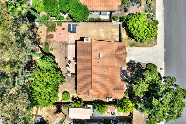 2010 Palsero Ave, Escondido CA: https://media.crmls.org/mediaz/2359935e-15e5-47a3-9d6d-89a2d2d01588.jpg