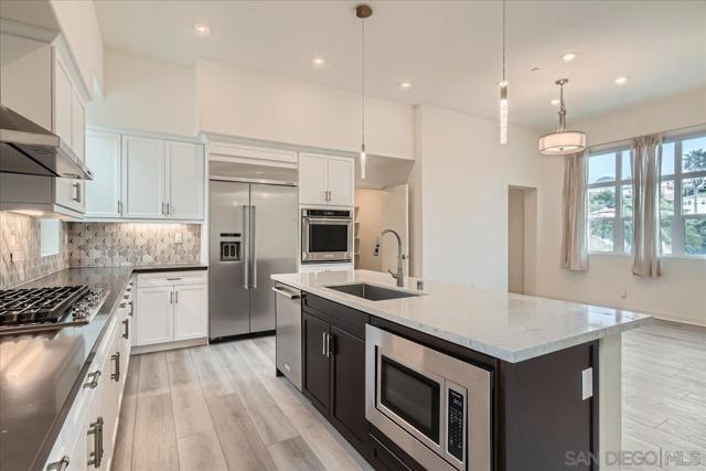 3128 Canon St, San Diego CA: https://media.crmls.org/mediaz/2359b80f-5929-4c3a-a3ff-996e44d1b5f0.jpg