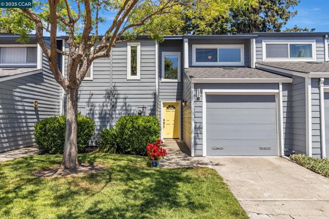 239 Ashley Cir, Danville CA: https://media.crmls.org/mediaz/235a074d-9e23-421e-9d0d-4f9c70dd74a2.jpg