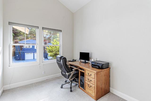 2940 San Juan Boulevard, Belmont CA: https://media.crmls.org/mediaz/235b1369-ac4c-4b97-893e-daf89329e049.jpg