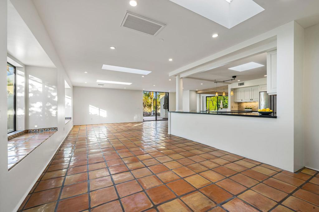 MLS #219139839DA image #15