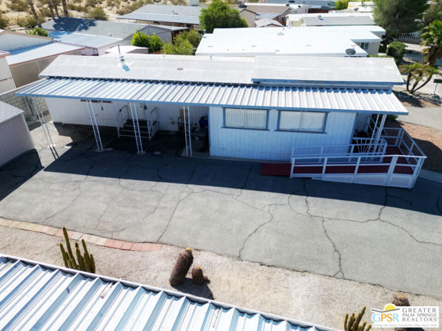 16740 Sunrise Road, Desert Hot Springs CA: https://media.crmls.org/mediaz/235b604e-2809-4c2f-9f1b-e554bfdbbfbf.jpg