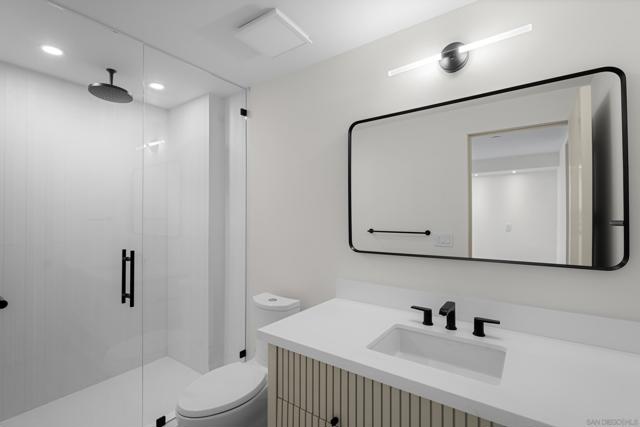 242 Playa Del Norte St, La Jolla CA: https://media.crmls.org/mediaz/235c712a-9532-48f8-883a-712a65074b9e.jpg