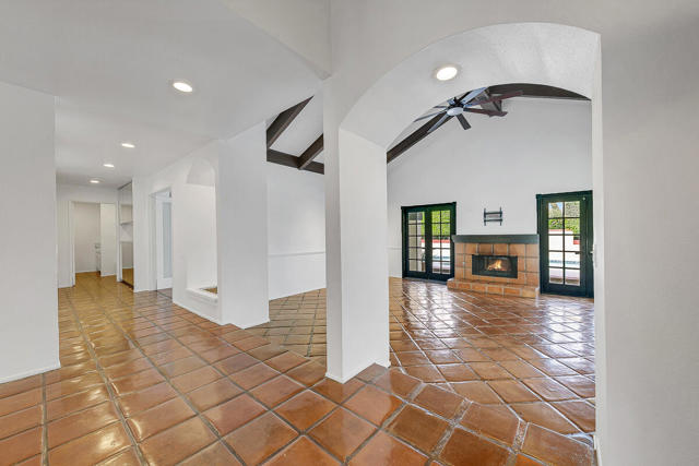60 Calle Solano, Rancho Mirage CA: https://media.crmls.org/mediaz/235c713f-ce7c-4bf9-88e1-eb2bb011b75e.jpg