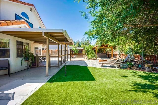 40037 Amberley Cir, Temecula CA: https://media.crmls.org/mediaz/235d0434-65ba-4092-88c0-897c96aaad27.jpg