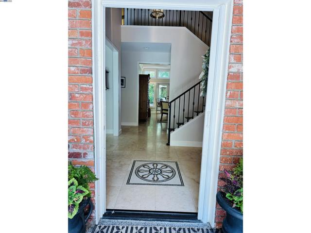 Image 2 of 41 For 288 Canadian Ave