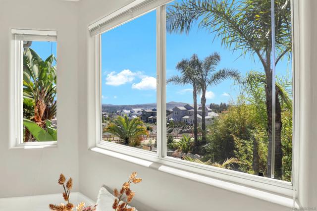 17342 Tam O Shanter Dr, Poway CA: https://media.crmls.org/mediaz/235fa61d-c7d0-4ce7-b456-ccb40018c113.jpg