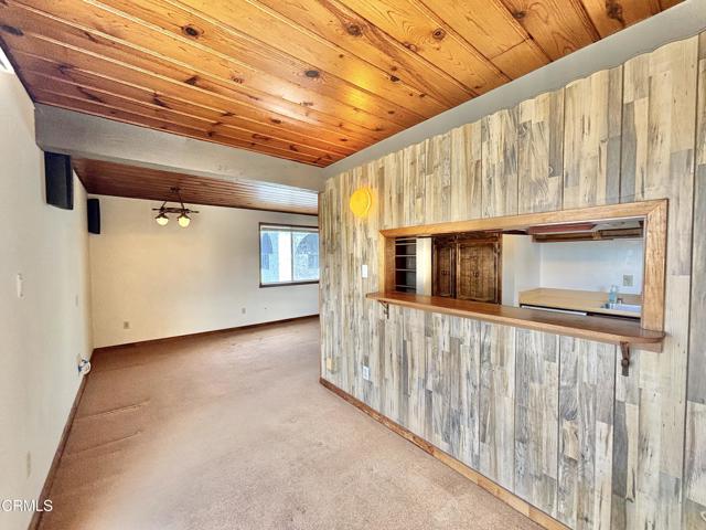 106 Los Angeles Avenue, Oxnard CA: https://media.crmls.org/mediaz/23609baa-b6a9-4e65-8c1b-12a3fefae141.jpg