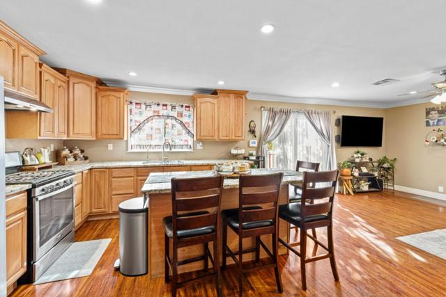 436 N Mercy Springs, Los Banos CA: https://media.crmls.org/mediaz/2360b24f-693b-4e77-93db-11732f0f8c24.jpg