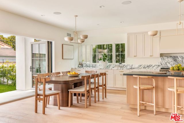 2455 23rd Street, Santa Monica CA: https://media.crmls.org/mediaz/2361a50f-0d92-4e18-8319-37378d42e09b.jpg
