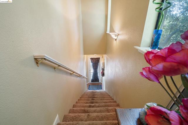 Image 37 of 41 For 2992 Buckboard Rd