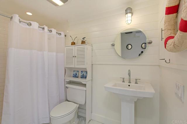 Image 15 of 31 For 821 Sea Turf Circle