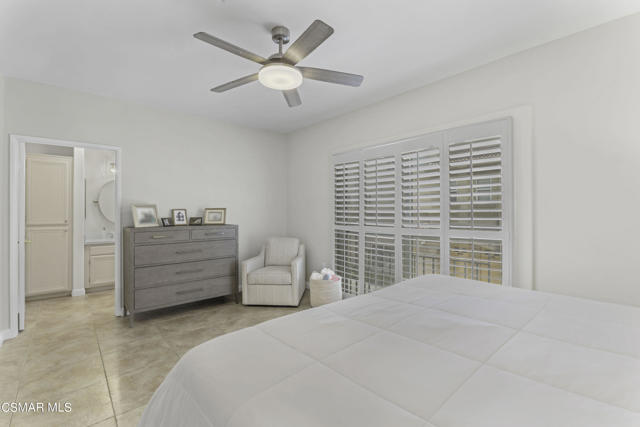 5200 Premiere Hills Circle, Woodland Hills CA: https://media.crmls.org/mediaz/23622c50-dbd1-413b-b4b2-a1843821851a.jpg