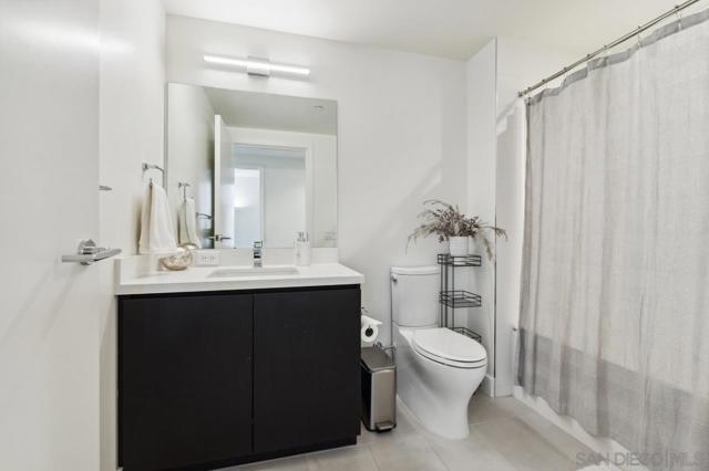 1388 Kettner Blvd, San Diego CA: https://media.crmls.org/mediaz/23647a42-f608-4d5c-865c-0970c55ea124.jpg
