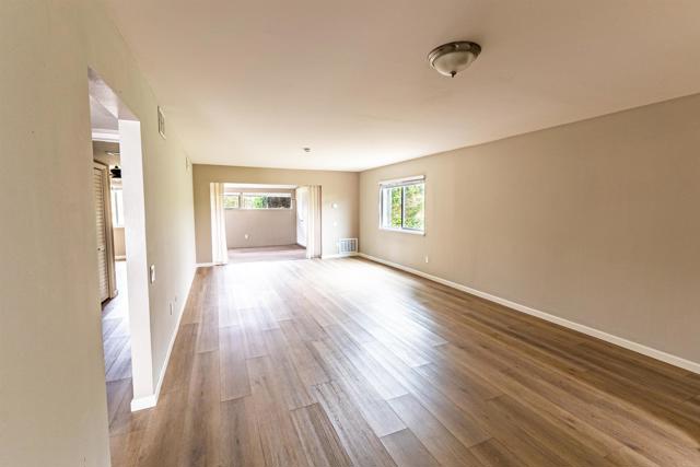 Detail Gallery Image 12 of 35 For 16577 Caminito Vecinos, San Diego,  CA 92128 - 2 Beds | 2 Baths