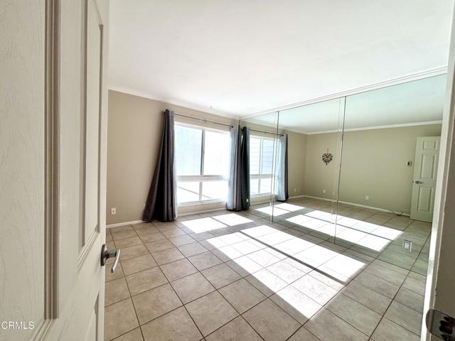 2901 Peninsula Road, Oxnard CA: https://media.crmls.org/mediaz/2365c5f1-6c13-46e9-82a6-4679ff718442.jpg