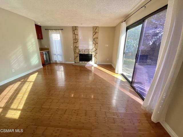 3432 Radcliffe Road, Thousand Oaks CA: https://media.crmls.org/mediaz/23661e7d-a643-406e-857e-2798bfa99e65.jpg