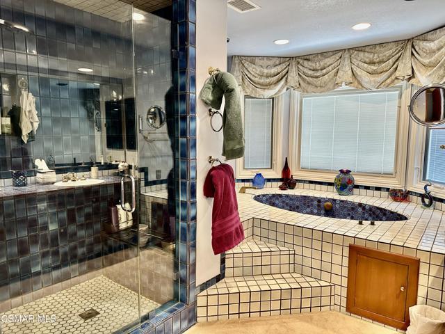 31445 Glenbridge Road, Westlake Village CA: https://media.crmls.org/mediaz/23666109-5a9e-4da1-8f77-60a63df95bf9.jpg
