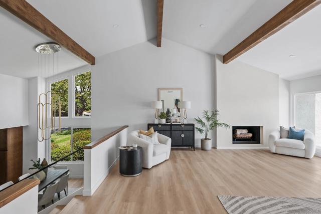 2143 Caminito San Martin, La Jolla CA: https://media.crmls.org/mediaz/23678f23-d1b7-4286-8005-77a3dda9a085.jpg