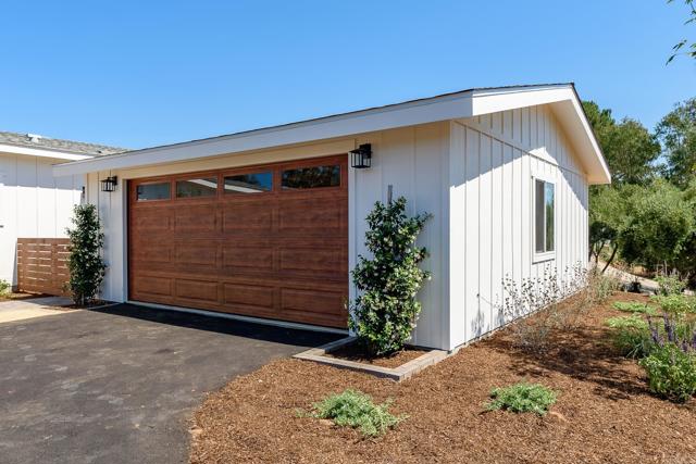28676 Mountain Lilac Road, Escondido CA: https://media.crmls.org/mediaz/2368a600-bb1d-4ecc-b8d6-abf5e90dab0c.jpg