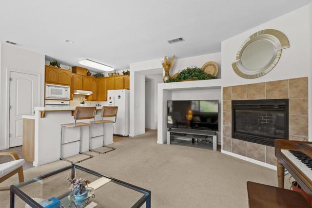 1085 Oakpoint Drive, Bay Point CA: https://media.crmls.org/mediaz/2369d3f5-6730-428a-854a-dd99a96e42f8.jpg