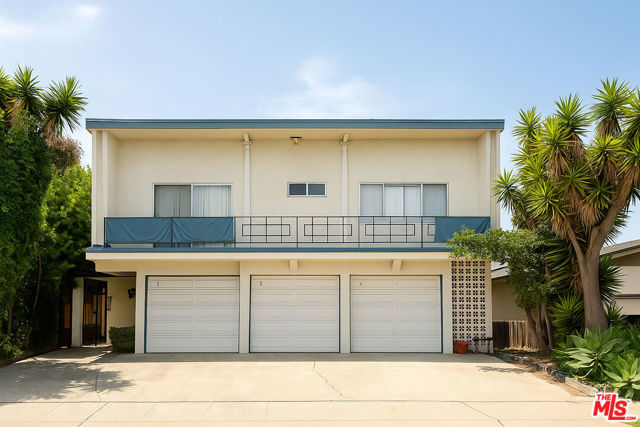 1434 Princeton St, Santa Monica CA: https://media.crmls.org/mediaz/2369f70f-f5c7-4948-b2c8-0894d3b099c3.jpg