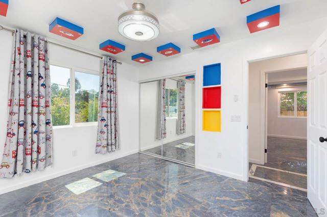 12274 Gay Rio Dr, Lakeside CA: https://media.crmls.org/mediaz/236aa5bd-cba3-4f36-90ac-8dafc5a04a28.jpg
