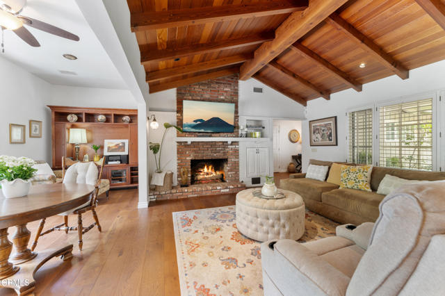 Detail Gallery Image 13 of 52 For 2210 Brambling Ln, Pasadena,  CA 91107 - 3 Beds | 3 Baths