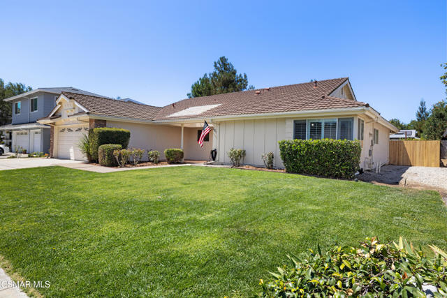261 Hiram Avenue, Newbury Park CA: https://media.crmls.org/mediaz/236c389f-9ed0-43c4-8c48-0269a1695145.jpg