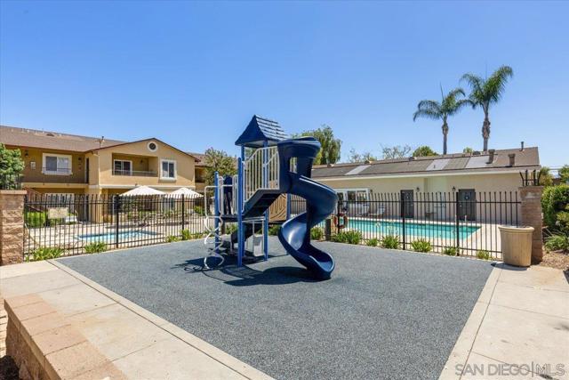 9728 Marilla Dr, Lakeside CA: https://media.crmls.org/mediaz/236dbcee-e2f4-426b-9742-d3c1af98dfcf.jpg
