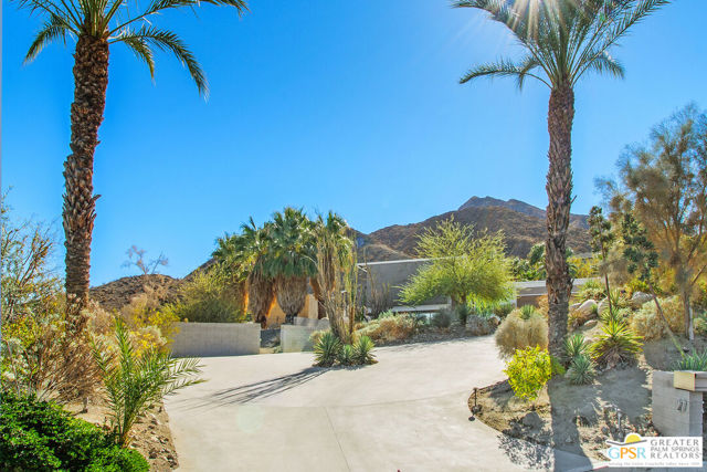 Image 9 of 52 For 27 Grande View Court