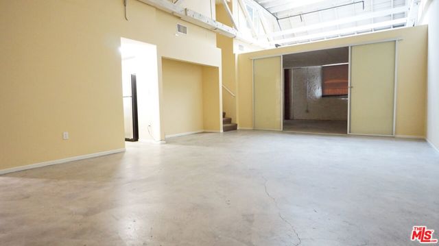 922 W 23Rd Street, Los Angeles CA: https://media.crmls.org/mediaz/236ee038-5c6c-45fd-acc1-bc3945a06cea.jpg