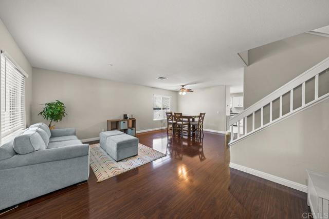 1063 Via Vera Cruz, San Marcos CA: https://media.crmls.org/mediaz/237004c3-e3d4-4845-a3eb-935a1527affc.jpg