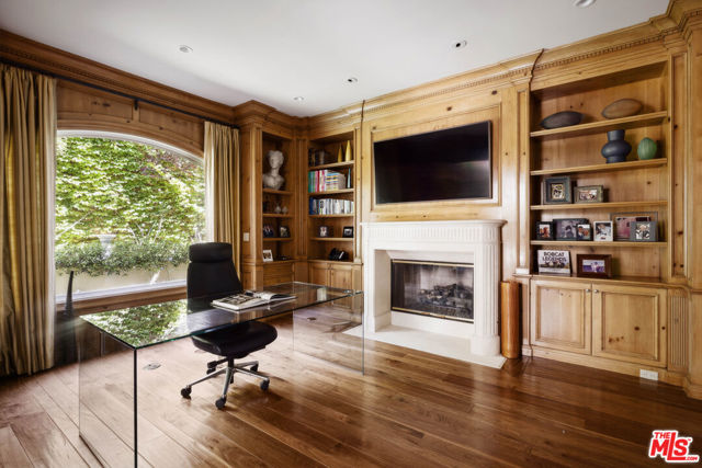 Drew Fenton | 1160 Chantilly Road Los Angeles CA | MLS: 7326757
