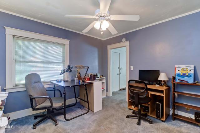 320 W Lemon Avenue, Monrovia CA: https://media.crmls.org/mediaz/2370800b-bf0f-4aa8-a6a4-96fe39614811.jpg