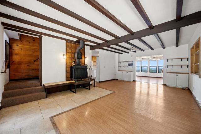 1315 Sunset Ridge Road, Los Gatos CA: https://media.crmls.org/mediaz/23714dc8-6677-4f2a-bf68-7844c09c5dcf.jpg